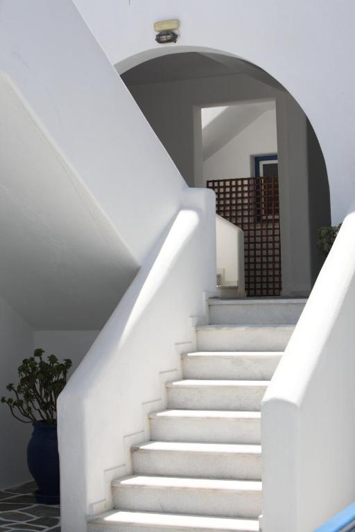 Paros Inn โลการาส ภายนอก รูปภาพ